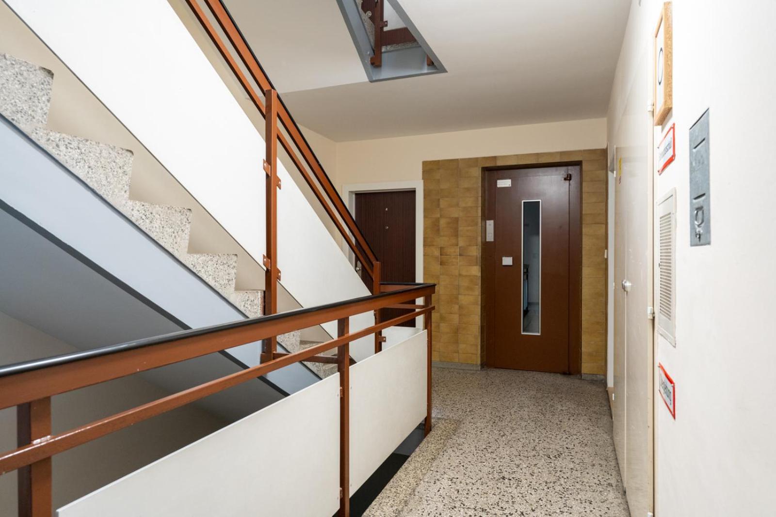 Two Bedrooms - 85 Squaremeters - 4 Min To U6 Dresdner Str ウィーン エクステリア 写真