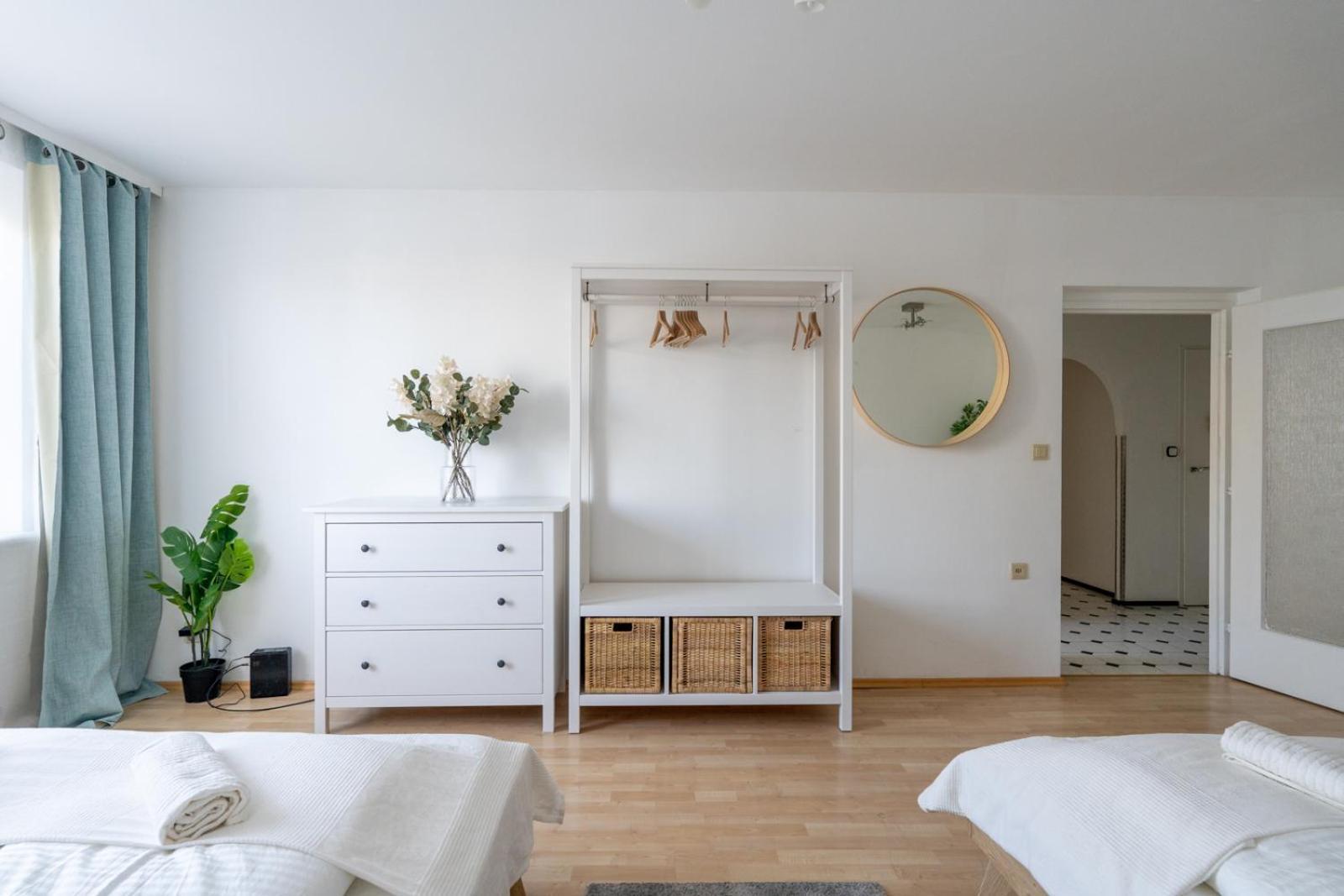 Two Bedrooms - 85 Squaremeters - 4 Min To U6 Dresdner Str ウィーン エクステリア 写真