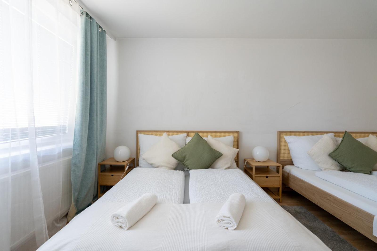 Two Bedrooms - 85 Squaremeters - 4 Min To U6 Dresdner Str ウィーン エクステリア 写真