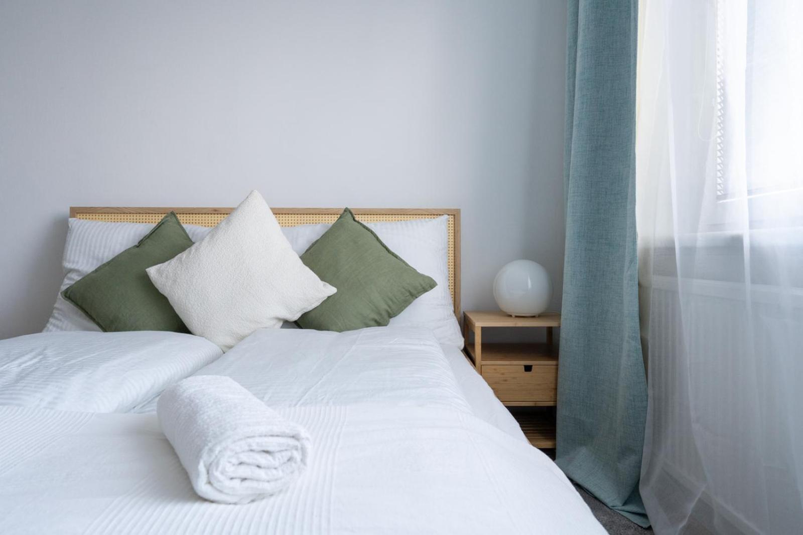 Two Bedrooms - 85 Squaremeters - 4 Min To U6 Dresdner Str ウィーン エクステリア 写真